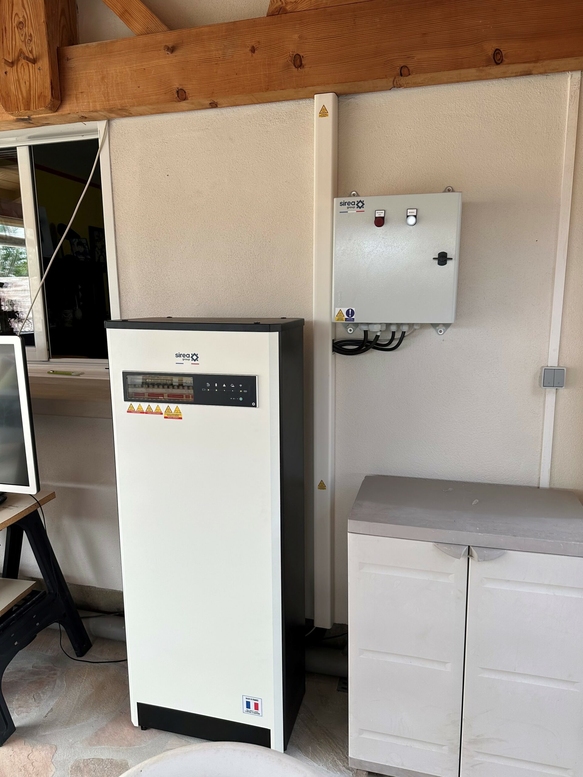 Armoire de stockage - batteries photovoltaïques